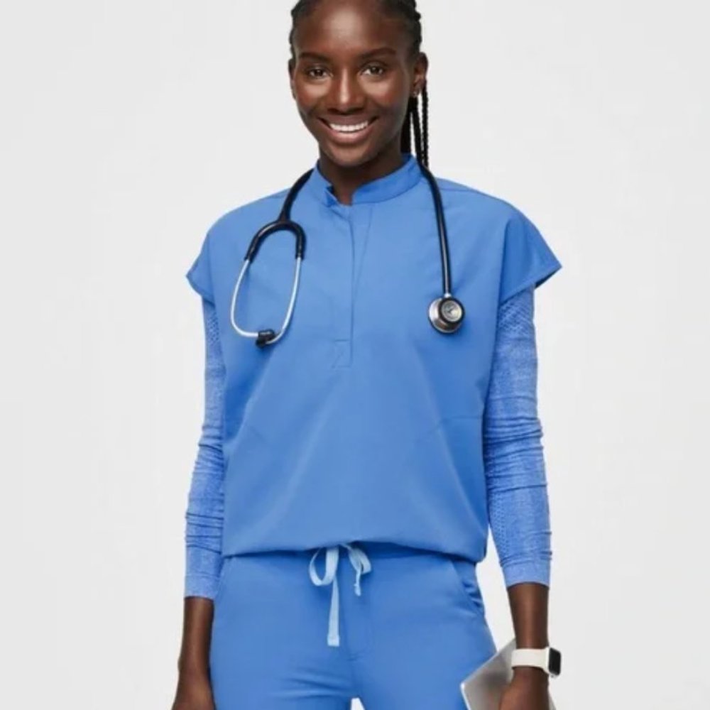 Figs Women's Capri Blue Rafaela™ - Oversized Scrub Top - XS / Capri Blue, NWT